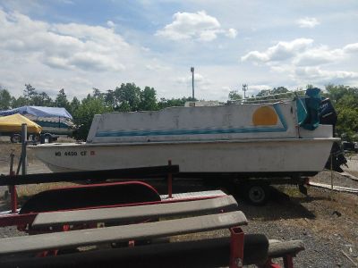 1997 Pontoon Boat with Speed Engine