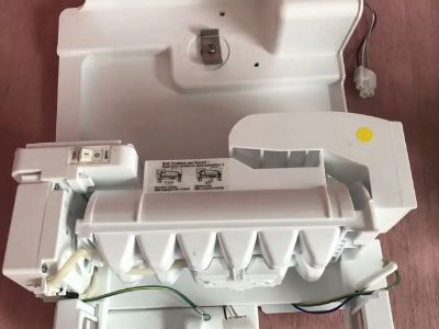 LG Ice MakerDispenser Assembly Part#MCK671073