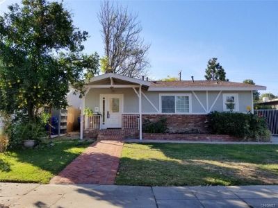 For Lease: 3 Bed 2 Bath house in Woodland Hills for $4,350