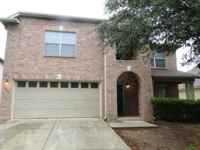 10619 Barbwire Pass - Home For Rent 4/2.5/2 in San Antonio. TX 78254
