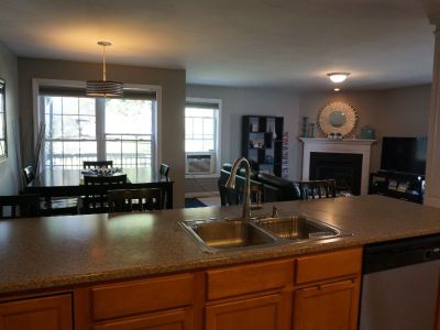 Beautiful Three Bedroom Townhouse in Hudson