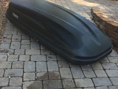Thule Ascent 1600 car top carrier