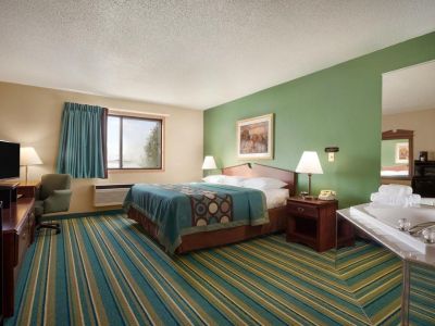 Delightful Extended Stay Hotel New Richmond - Asteria Inn and Suites