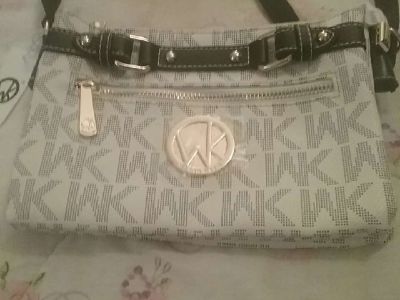 NWT: Wendy Keen Purse