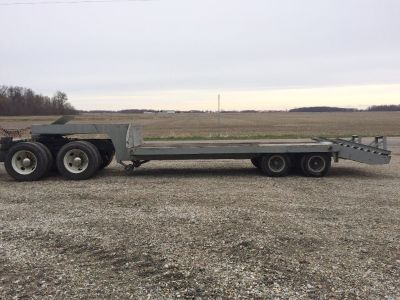 for sale used 33 ft. x 8 ft. heavy duty fifth wheel  equipment trailer