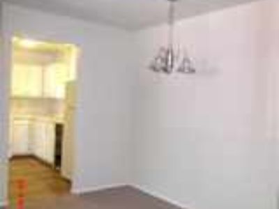 2 Bedroom 1BA 897 ft² House For Rent in Muskegon, MI 2243 E Apple Ave