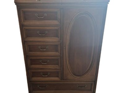 Lexington Drawer Dresser (Chez Michelle Collection)