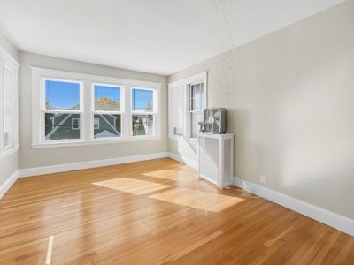 2 Bedroom 1BA 1252 ft Apartment For Rent in Medford, MA