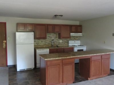 Furnished Apartment For Rent in Carnot-Moon, PA