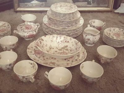 Johnson Bros China set 60 piece