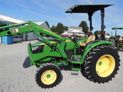 2018 JOHN DEERE 4044M