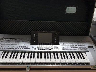 Sale: Yamaha Tyros 5, Pioneer CDJ-2000 NXS2, Pioneer DDJ-SX2, Korg Pa4
