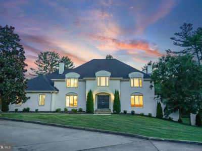 5 Bedroom 7BA 6795 ft Apartment For Rent in McLean, VA