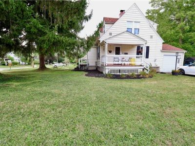 2 Bedroom 1BA 1050 ft Single Family Home For Sale in YOUNGSTOWN, OH