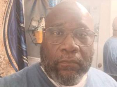 Reginal King, 50 years, Male. Looking in: Southaven, DeSoto County, MS