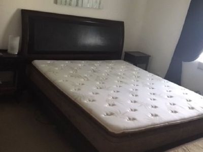 Moving, Must Sell! CAL KING BED SET: MATTRESS, BOX SPRINGS, FRAME Excellent Clean, Like-New Conditio