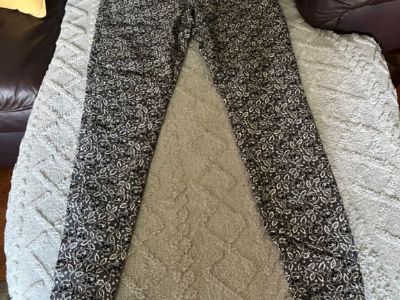 Women’s size small stretch pants