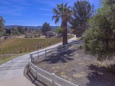 Spacious Guest house for rent $2250