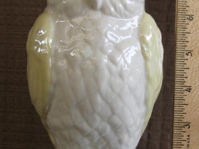 *~~~ Vintage Belleek Owl Vase ~ Gold Mark ~ MINT Condition ~~~*