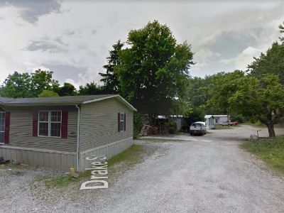 21 Unit Mobile Home Park 100% Occupied…. 16 Permanent Homeowners! $660,000 w/over $66,000 NOI and 19