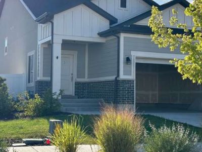 3 Bedroom 2.5BA 2153 ft Pet-Friendly Apartment For Rent in Eagle Mountain, UT