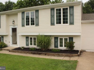 4 Bedroom 2BA 2023 ft Apartment For Rent in Woodbridge, VA