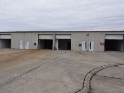 Bodega Industrial Con Espacio De Oficinas En Renta