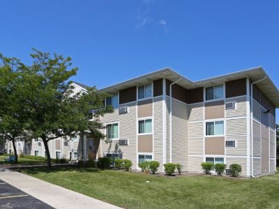 Roommate wanted 1bdr PLEASE READ DETAILS