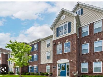 Kelly (Has an Apartment). Room in the 2 Bedroom 2BA Apartment For Rent in Fond du Lac, WI