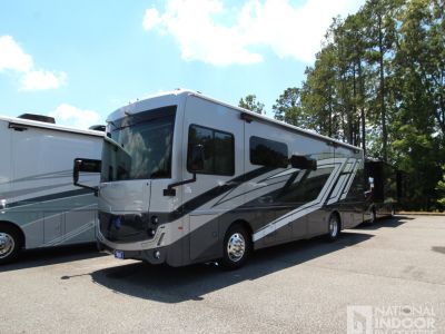2025 Holiday Rambler Nautica 33TL
