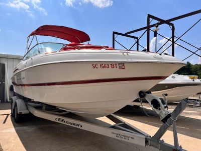 2004 Maxum 2400 SR boat