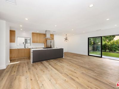 4 Bedroom 2BA 1820 ft Apartment For Rent in Valley Village, CA