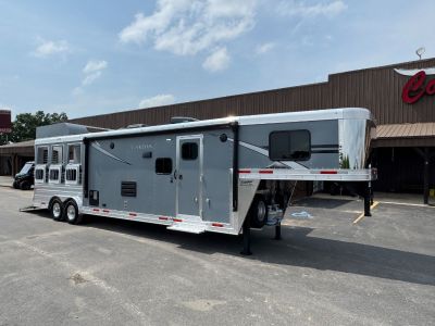 2026 Lakota Trailers Charger 8313SR Three Horse with Living Quarters Gooseneck Trailers Cuba, MO