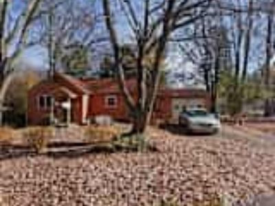 3 Bedroom 1BA 1100 ft² Pet-Friendly House For Rent in Whitesboro, NY 104 Denton Ave