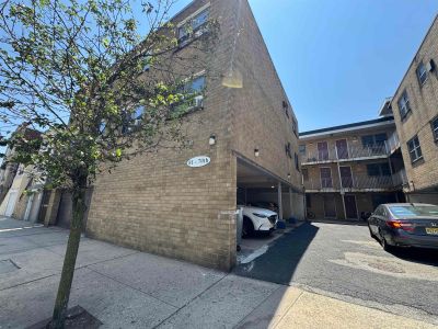 1 Bedroom 1BA Apartment For Rent in Guttenberg, NJ
