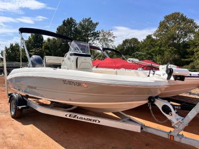 2021 Stingray 186 Center Console Boat
