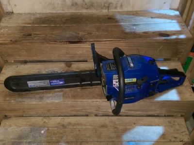 Blue Max 8901 2-in-1 14-Inch/20-Inch Combination Chainsaw in 4 Color Carton