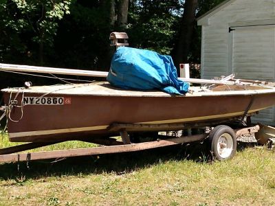 Boat-Sailboat 15' on trailer