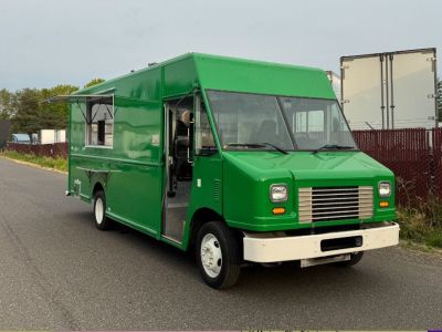 2016 Ford F59 step van Mobile Food kitchen