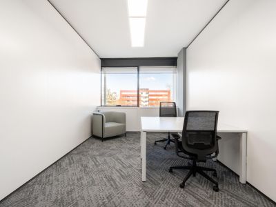 Private office space for 2 persons in Spring St