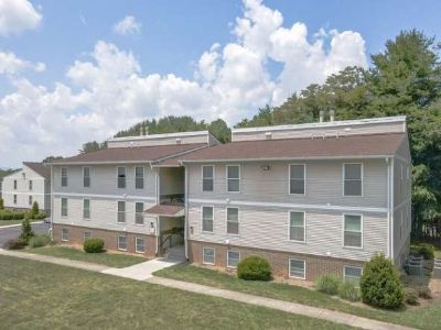 1 Bedroom 1BA 725 ft Apartment For Rent in Radford, VA