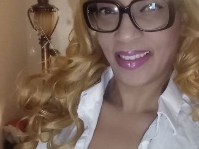Massage  AVAILABLE: 407-821-0984