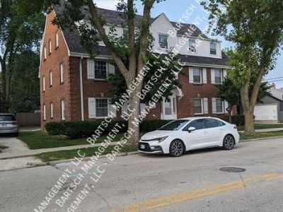1 Bedroom 1BA Apartment For Rent in Glendale, WI
