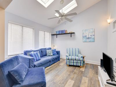 2 Bedroom 2BA Pet-Friendly Condo Vacation Rental in Golf Villa Getaway , St. Simons...