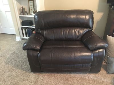 Relocating - furniture sale