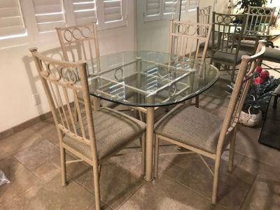 Kitchen/Dinning Room Set with Four Chairs