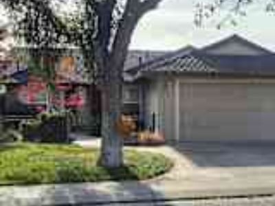 3 Bedroom 2BA 1386 ft² House For Rent in Modesto, CA 2824 Finlandia Ave