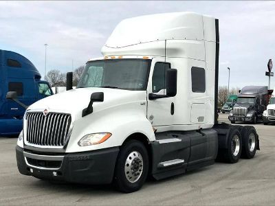 2022 International LT625 6x4