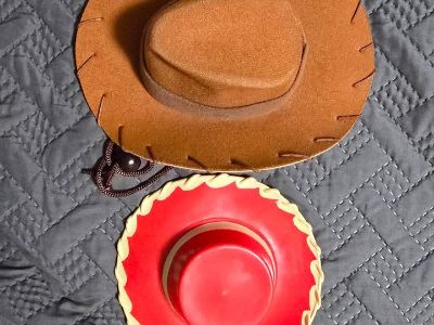#121 lot of 2 Toy story doll toy hats Woody and Jessie