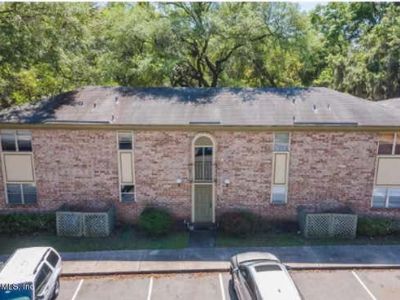 3 Bedroom 2BA 1039 ft Condominium For Sale in JACKSONVILLE, FL